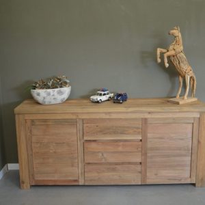 Strak teak dressoir